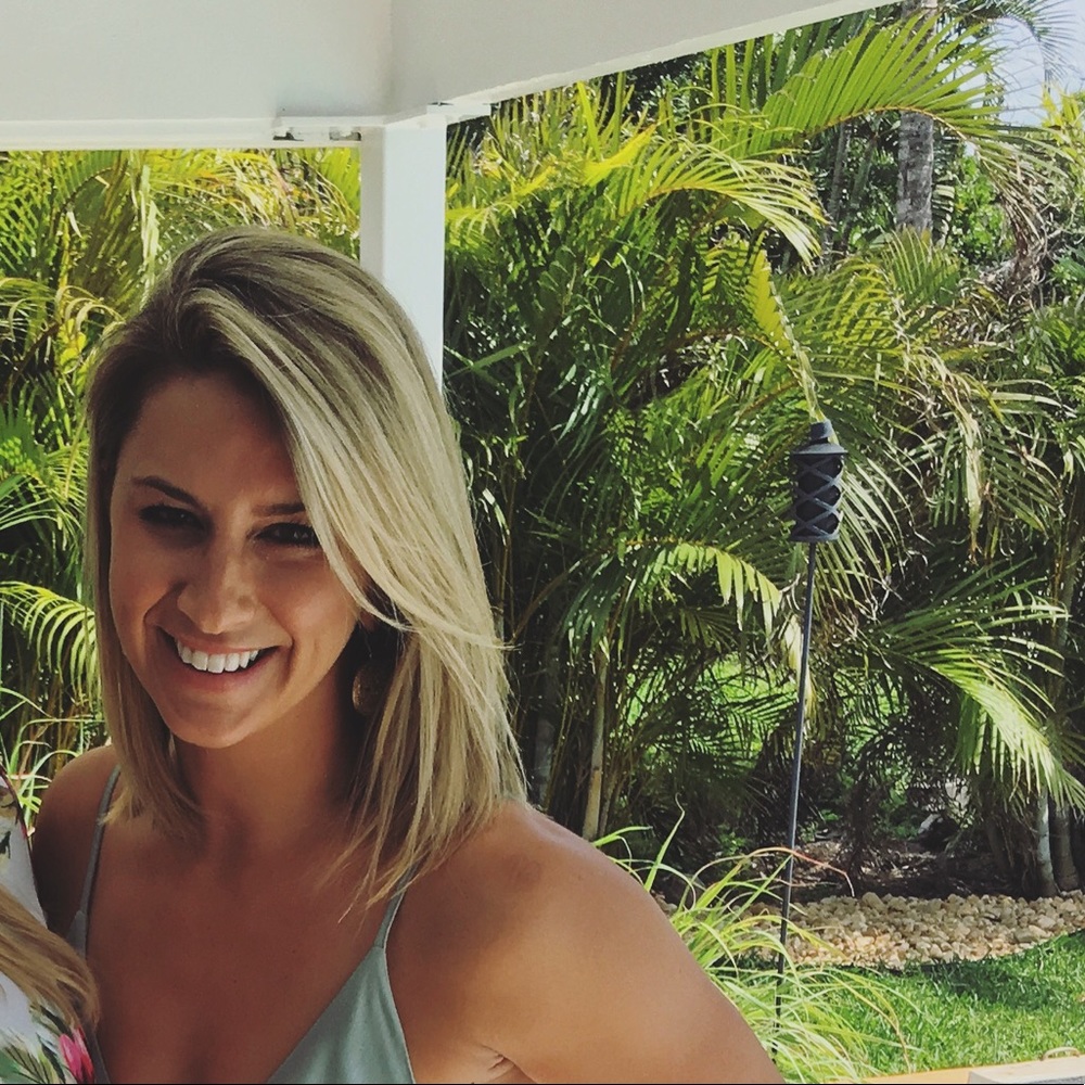 Meet your Posher, Lauren